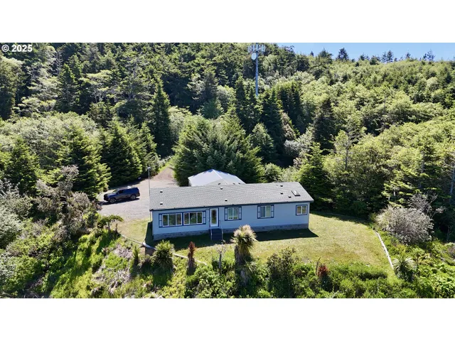 $695,000 | 94760 Adams Hill Road, Gold Beach, OR 97444