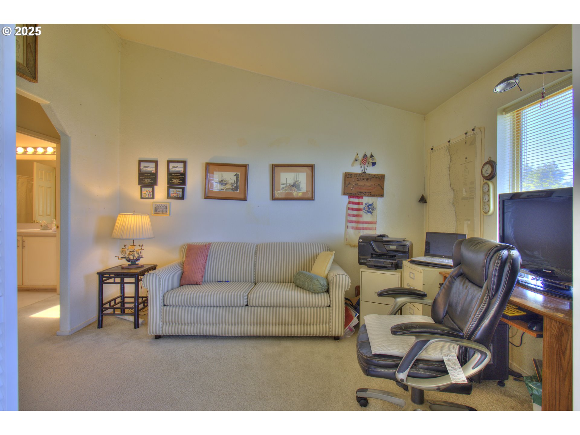 94760 Adams Hill Road Gold Beach, OR 97444 - Photo 36 of 47 Den/Office