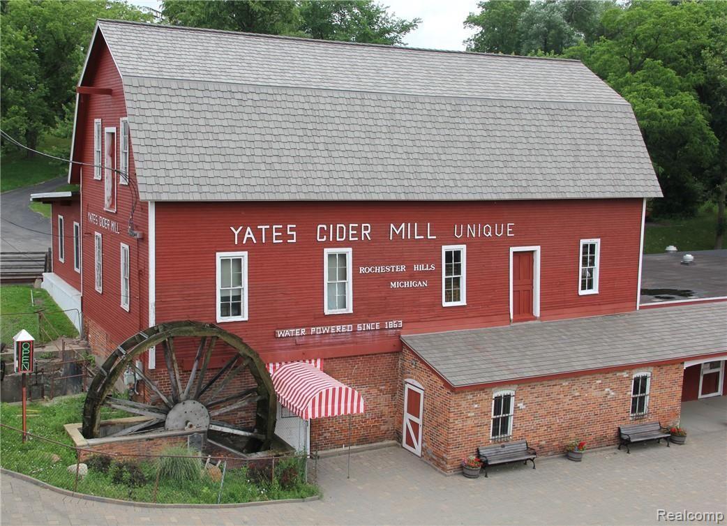 3734 Crooks Road Rochester, MI 48309 - Photo 30 of 33 RochesterHillsYatesCiderMill (2).jpg