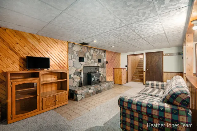 $375,000 | 1665 Belding Road, Orleans, MI 48865