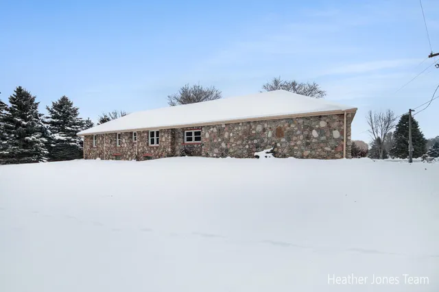 $375,000 | 1665 Belding Road, Orleans, MI 48865