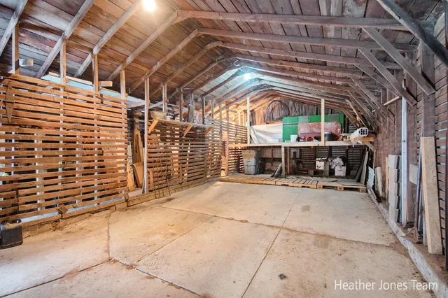 $375,000 | 1665 Belding Road, Orleans, MI 48865