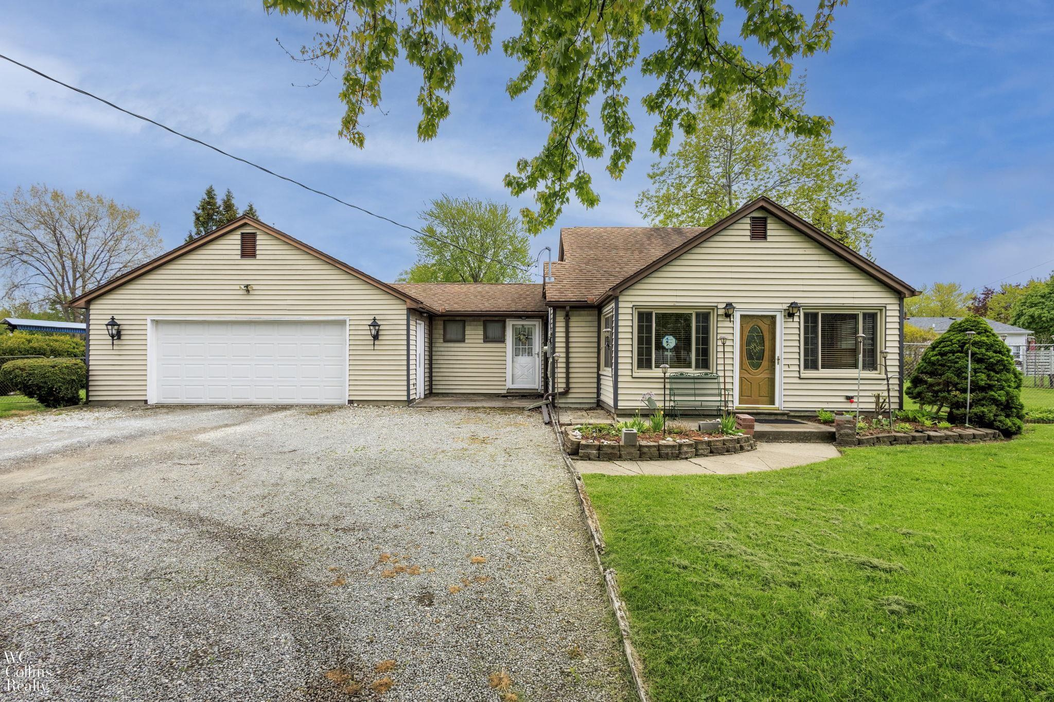 17346 Common Road Roseville, MI 48066 - Photo 1 of 28