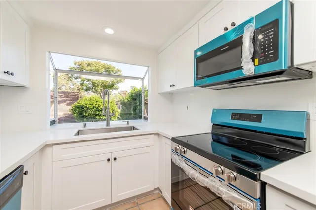 $3,450 | 51 Stanford Court, Irvine, CA 92612