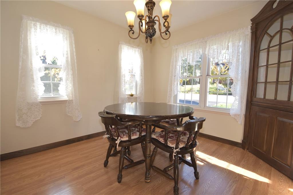 323 Vanadium Road Pittsburgh, PA 15243 - Photo 4 of 24