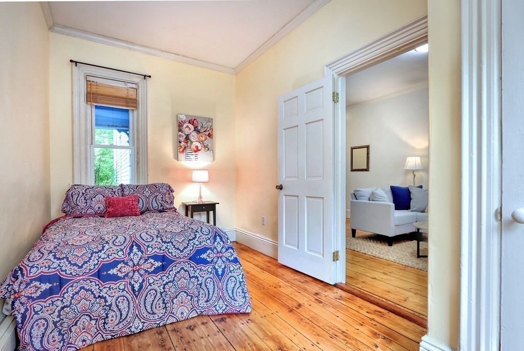 224 Chestnut Street, Unit 2 Cambridge, MA 02139 - Photo 10 of 17