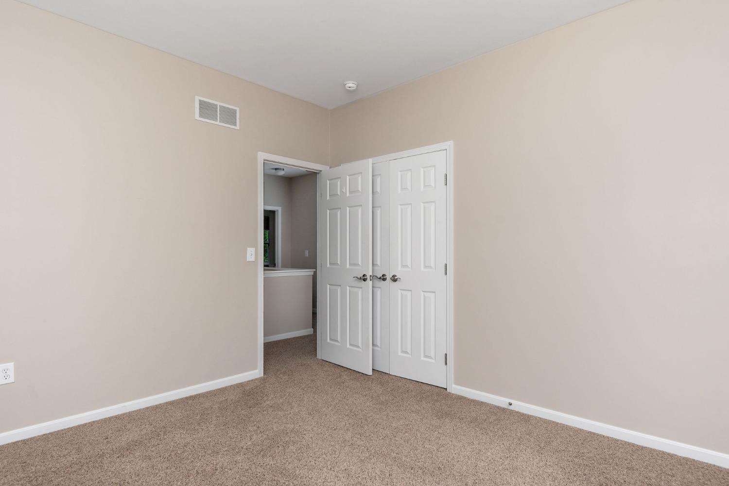 692 Hyacinth Road Cincinnati, OH 45245 - Photo 24 of 41
