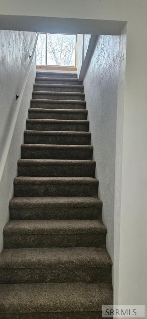 284 North Main Street Downey, ID 83234 - Photo 4 of 39