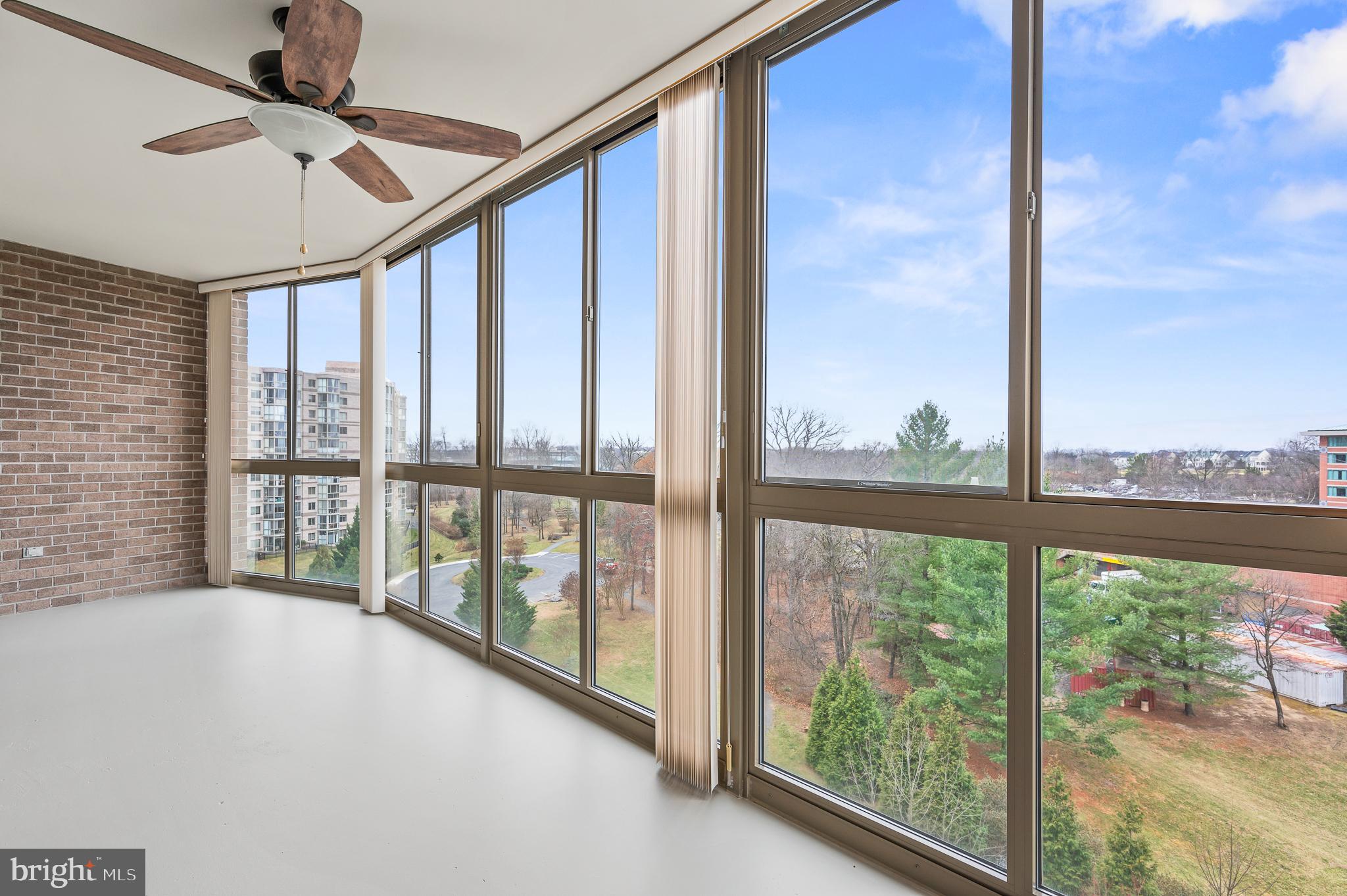19355 Cypress Ridge Terrace, Unit 821 Leesburg, VA 20176 - Photo 14 of 27 a view of an entryway