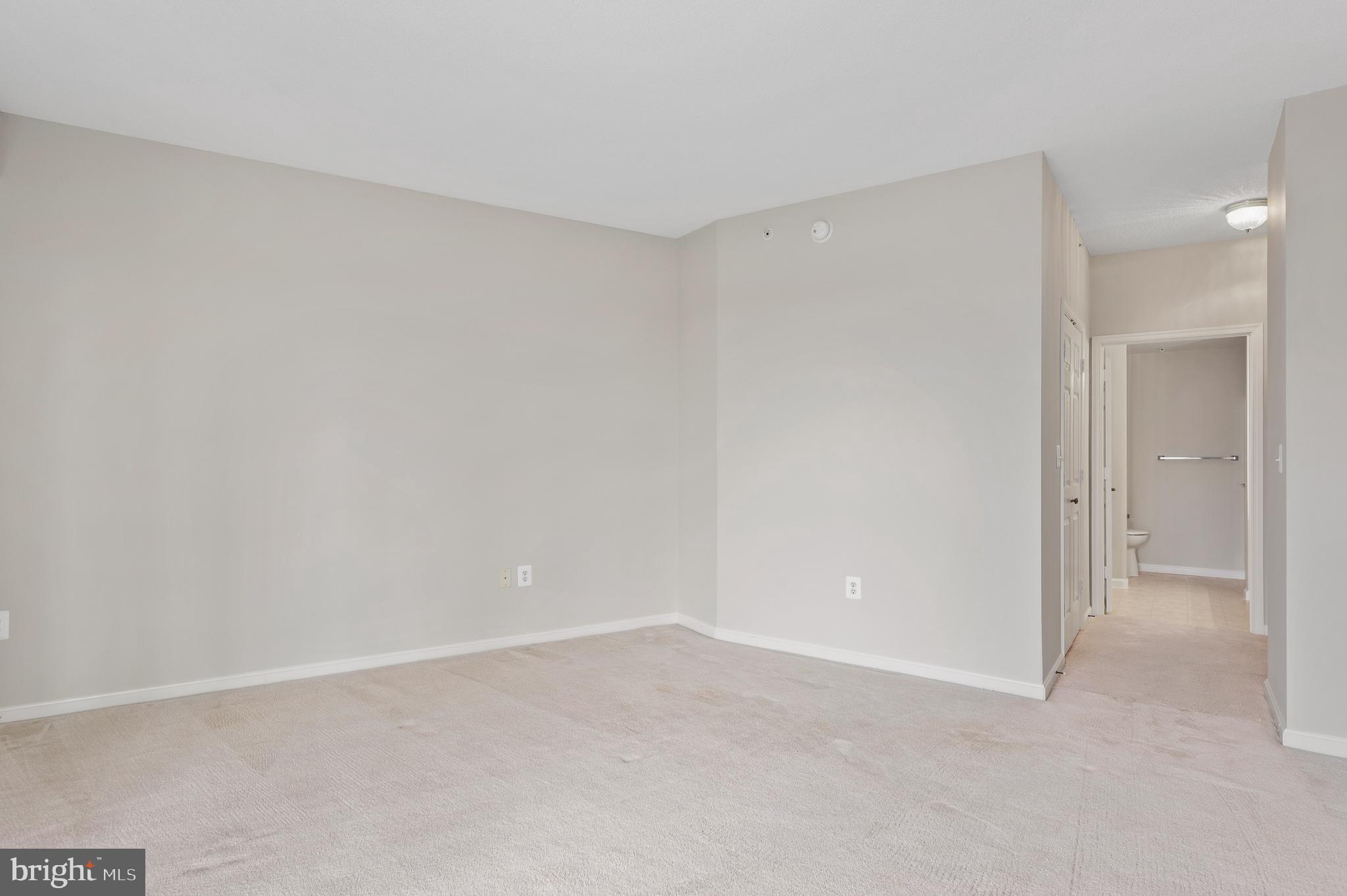 19355 Cypress Ridge Terrace, Unit 821 Leesburg, VA 20176 - Photo 20 of 27 a view of an empty room