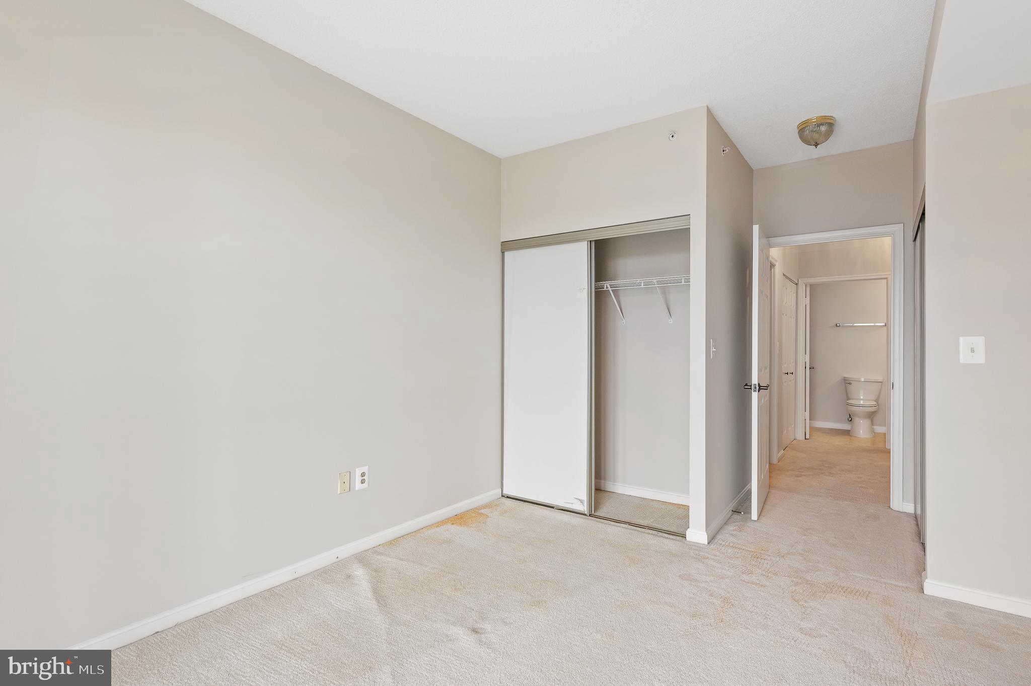 19355 Cypress Ridge Terrace, Unit 821 Leesburg, VA 20176 - Photo 22 of 27 a view of an empty room
