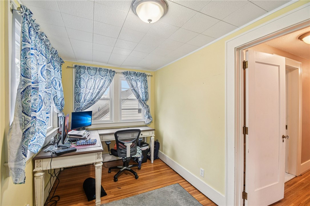 136 Avondale Road Irondequoit, NY 14622 - Photo 23 of 35