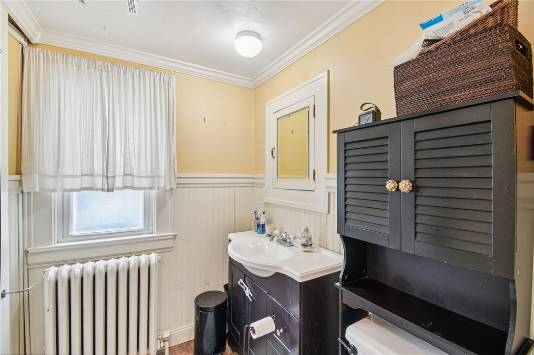 136 Avondale Road Irondequoit, NY 14622 - Photo 25 of 35