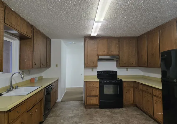 $359,900 | 280 East Lubken Avenue, Lone Pine, CA 93545