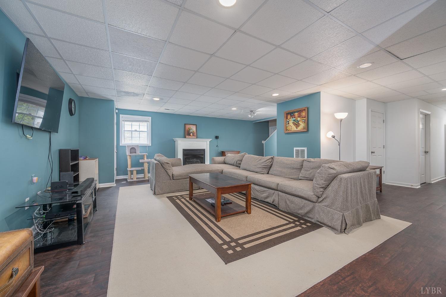 7179 Stage Road Concord, VA 24538 - Photo 23 of 52 a living room with furniture