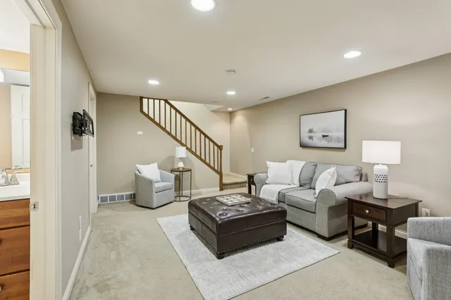 $479,800 | 1007 Eric Lane, Waunakee, WI 53597