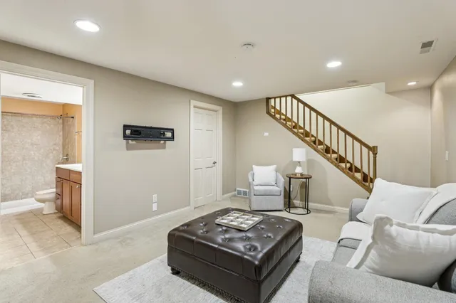 $479,800 | 1007 Eric Lane, Waunakee, WI 53597