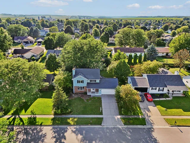 $479,800 | 1007 Eric Lane, Waunakee, WI 53597