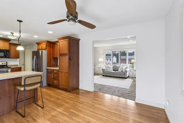 $479,800 | 1007 Eric Lane, Waunakee, WI 53597