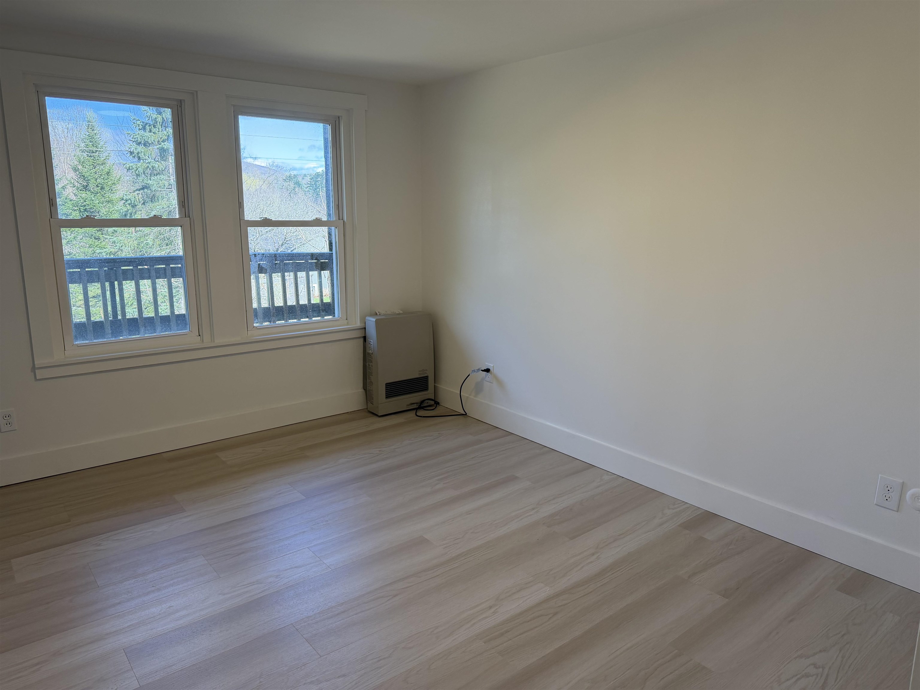 473 Maple Street, Unit 5 Stowe, VT 05672 - Photo 2 of 4