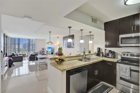 $399,000 | 20335 West Country Club Drive, Unit 809, Aventura, FL 33180