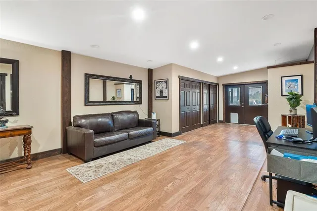 $1,200,000 | 7086 Number 2 Road, Howey-in-the-Hills, FL 34737