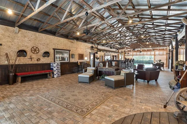 $1,200,000 | 7086 Number 2 Road, Howey-in-the-Hills, FL 34737