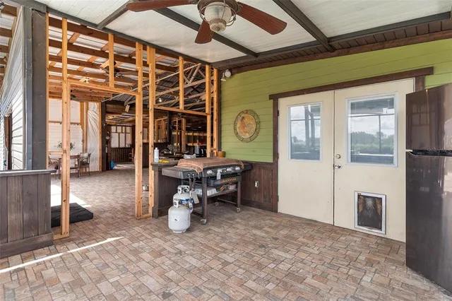 $1,200,000 | 7086 Number 2 Road, Howey-in-the-Hills, FL 34737