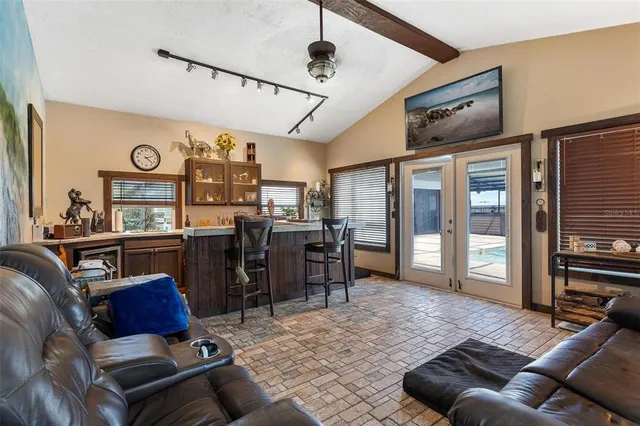 $1,200,000 | 7086 Number 2 Road, Howey-in-the-Hills, FL 34737