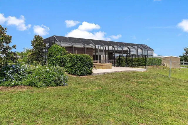 $1,200,000 | 7086 Number 2 Road, Howey-in-the-Hills, FL 34737