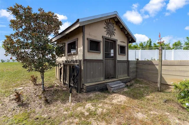 $1,200,000 | 7086 Number 2 Road, Howey-in-the-Hills, FL 34737