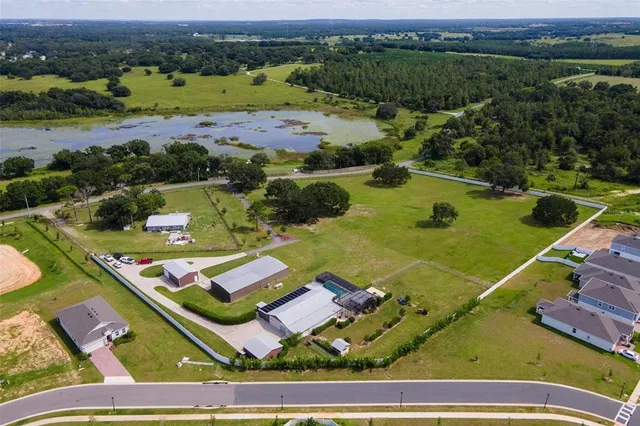 $1,200,000 | 7086 Number 2 Road, Howey-in-the-Hills, FL 34737