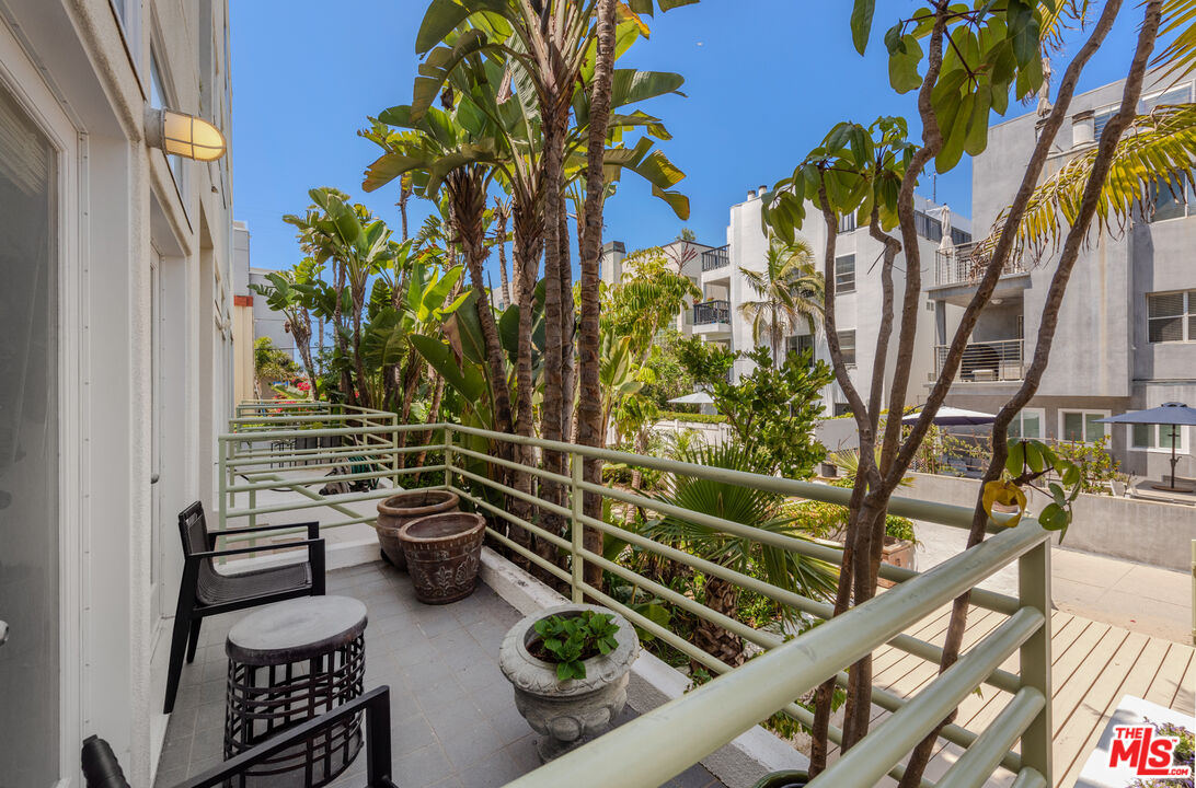 20 Voyage Street Marina del Rey, CA 90292 - Photo 23 of 28