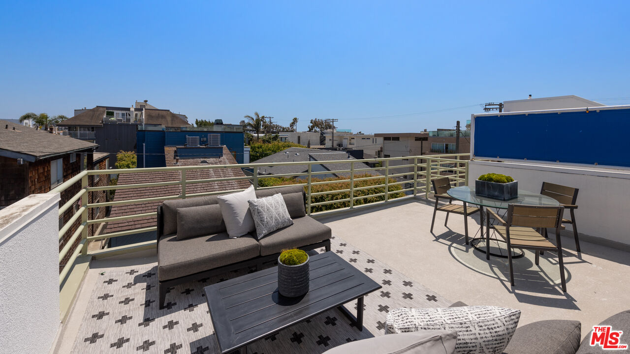 20 Voyage Street Marina del Rey, CA 90292 - Photo 25 of 28