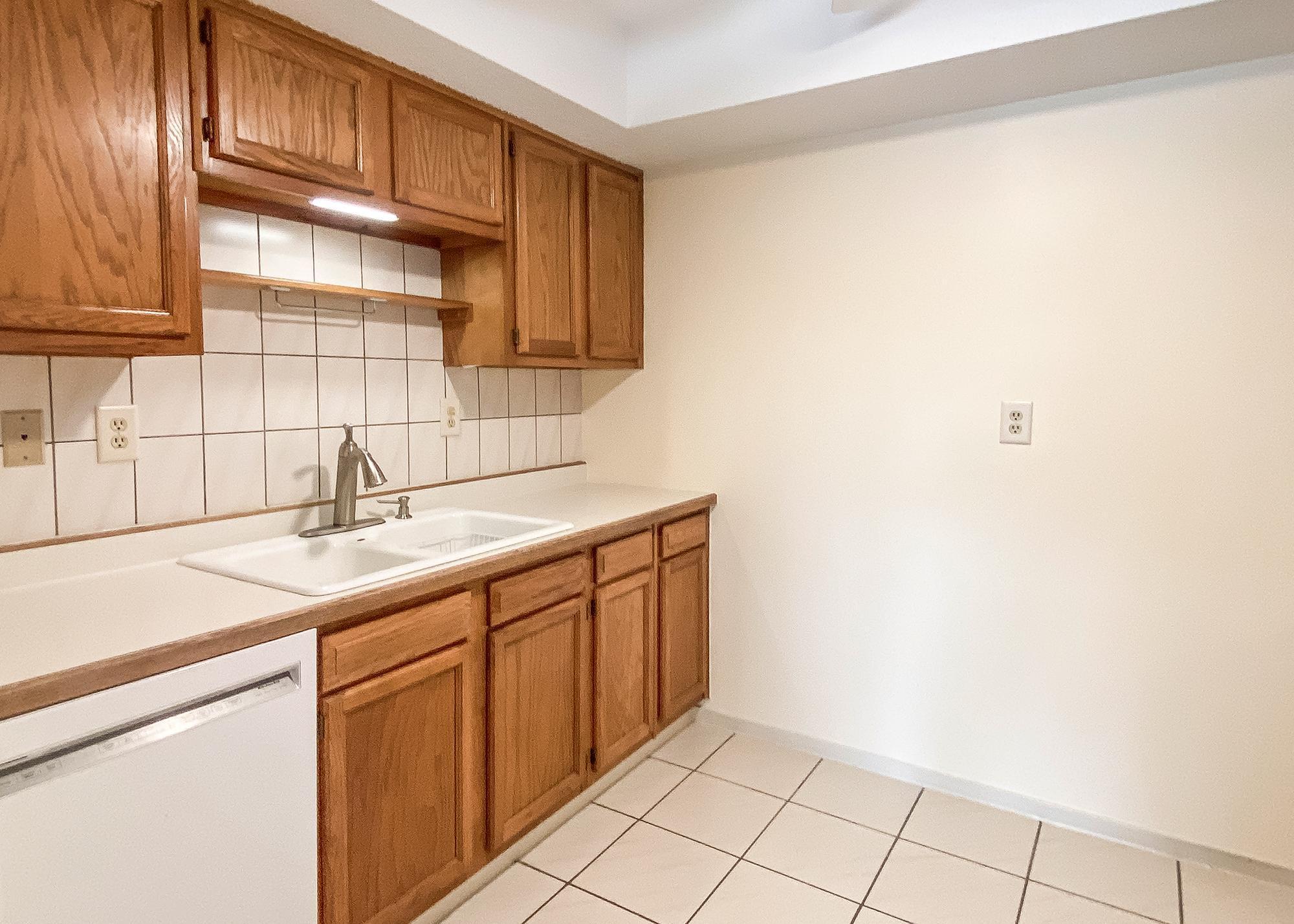 6415 Colony Way, Unit 2A Edina, MN 55435 - Photo 10 of 28