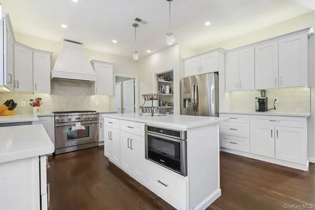 $775,000 | 4 Mane Way, Pawling, NY 12564