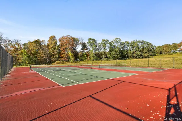 $775,000 | 4 Mane Way, Pawling, NY 12564