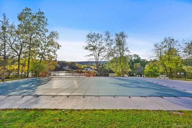 $775,000 | 4 Mane Way, Pawling, NY 12564