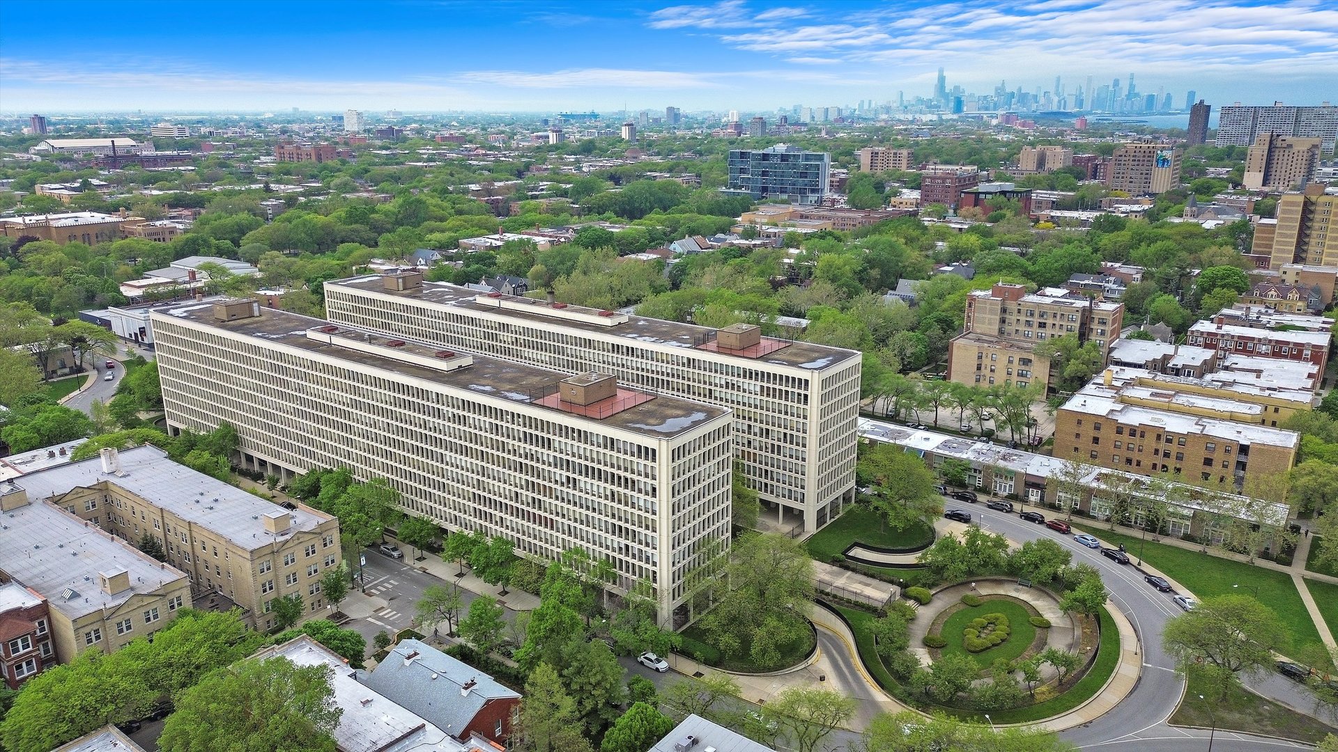 1450 East 55th Place, Unit 317S Chicago, IL 60637 - Photo 24 of 25 a view of a city