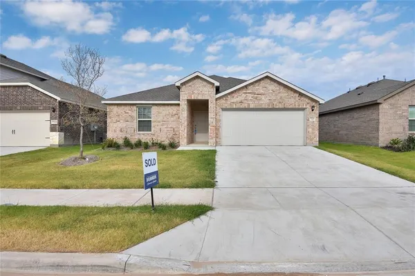 $2,300 | 7221 Mayplace Drive, McKinney, TX 75071