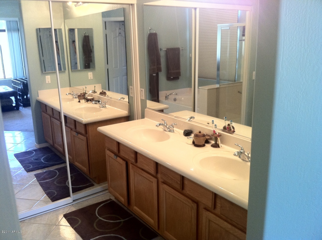 4535 East Swilling Road Phoenix, AZ 85050 - Photo 10 of 13 Master Bathroom 2