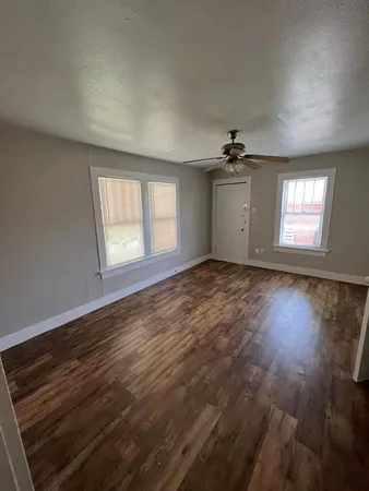 $1,050 | 609 East N 15th Street, Unit B, Abilene, TX 79601