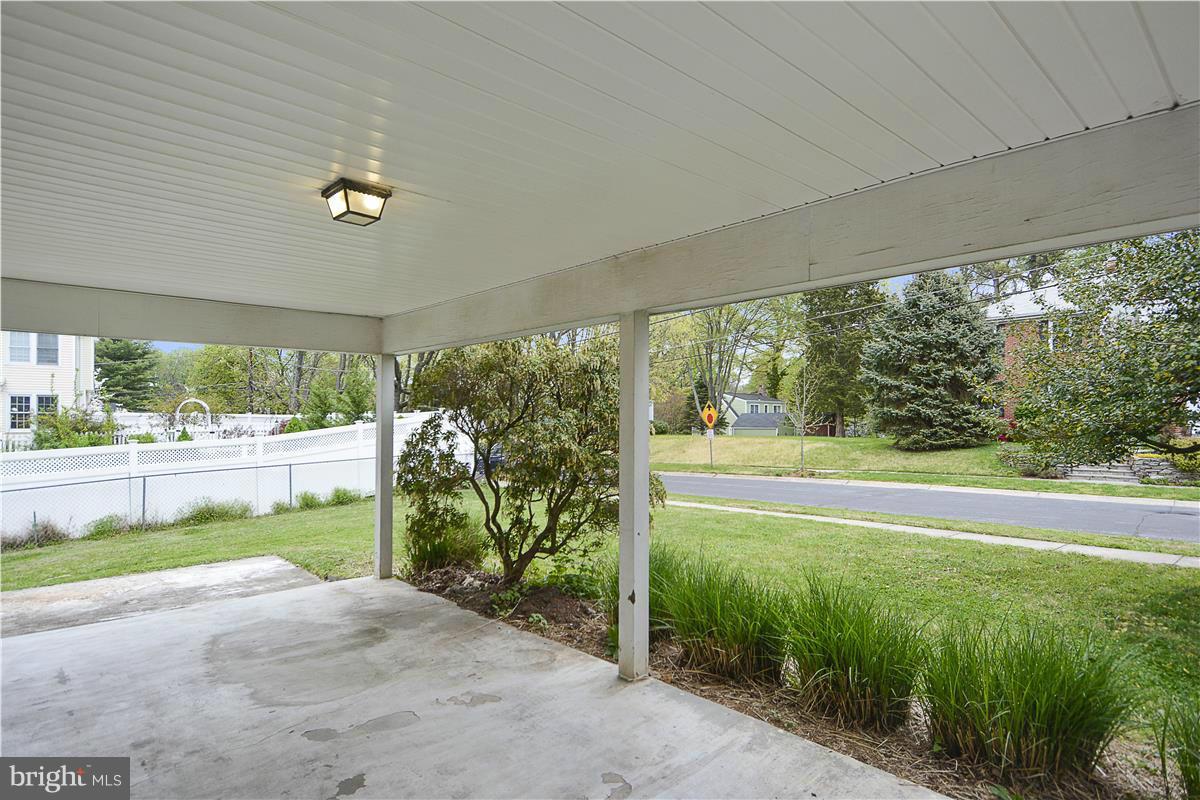 11412 Kenton Place Silver Spring, MD 20902 - Photo 3 of 29 Carport