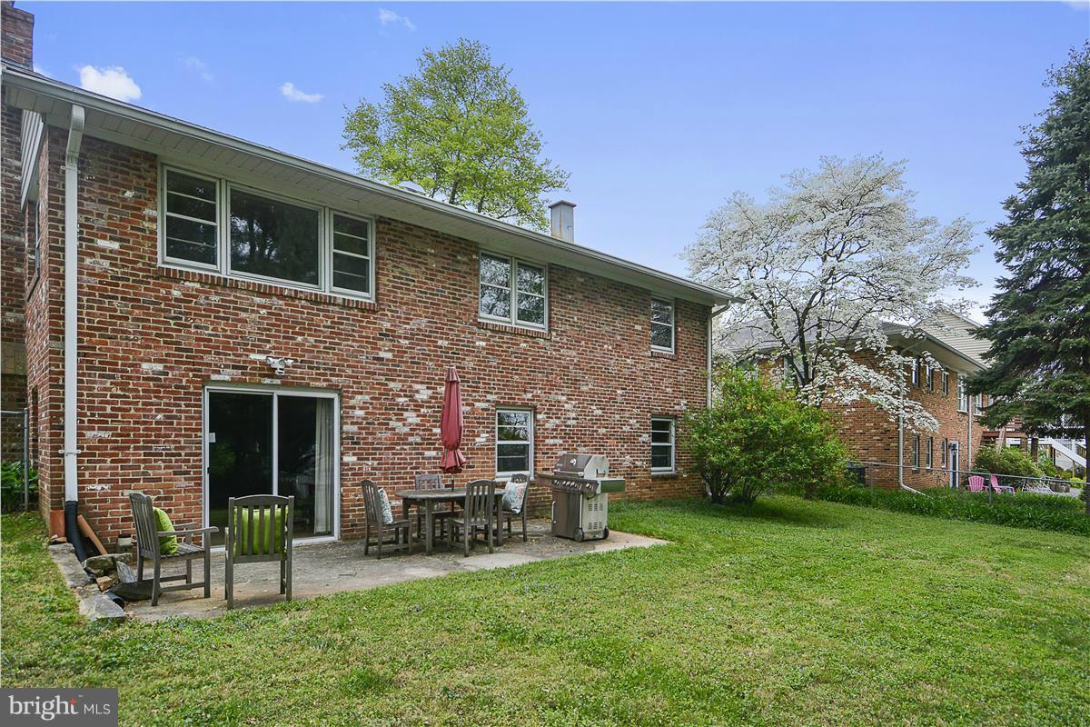 11412 Kenton Place Silver Spring, MD 20902 - Photo 23 of 29 Exterior (Rear)