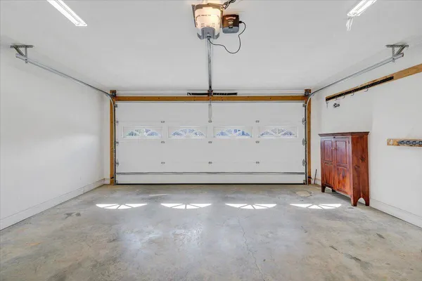 $399,000 | 204 Montgomery Farms Avenue, Moneta, VA 24121