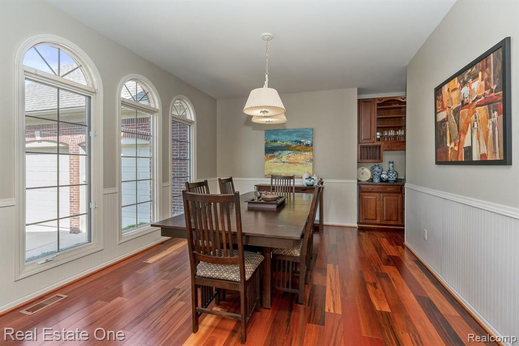 1375 Kentfield Drive Rochester, MI 48307 - Photo 10 of 56