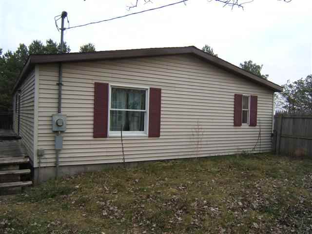 13980 South Brennan Road Chesaning, MI 48616 - Photo 7 of 9 31129361-6.JPG