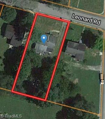 342 Leonard Road Mount Airy, NC 27030 - Photo 3 of 9 Gallery Image 3