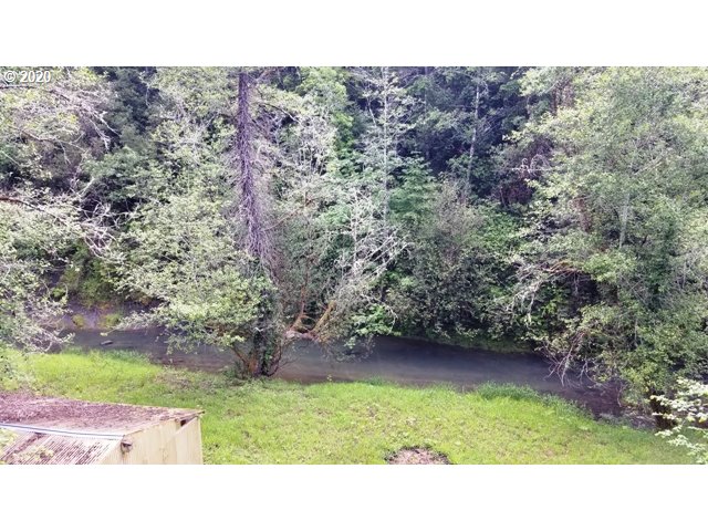 52535 Big Creek Road Myrtle Point, OR 97458 - Photo 11 of 31 Gallery Image 11