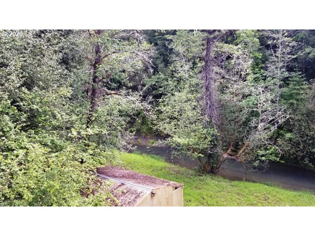 52535 Big Creek Road Myrtle Point, OR 97458 - Photo 12 of 31 Gallery Image 12